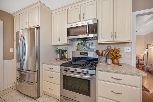 4956 Bell Rd, Auburn, CA 95602