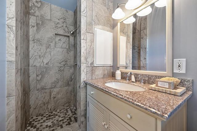 4956 Bell Rd, Auburn, CA 95602
