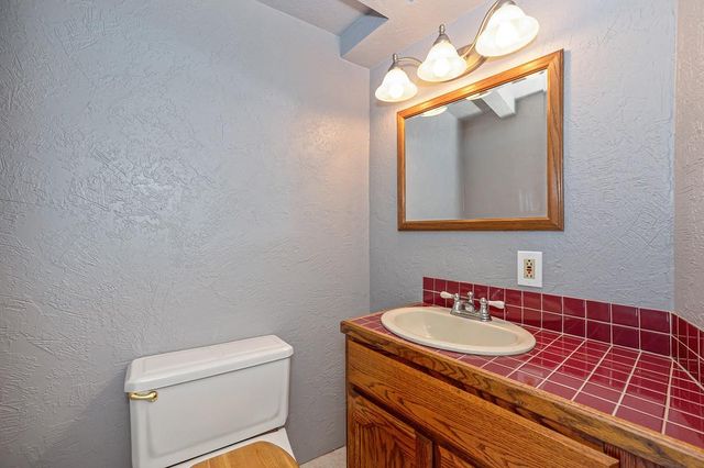 4956 Bell Rd, Auburn, CA 95602