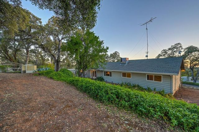 4956 Bell Rd, Auburn, CA 95602