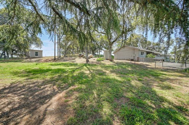 4956 Bell Rd, Auburn, CA 95602
