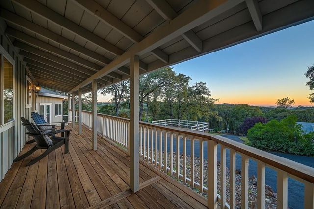 4956 Bell Rd, Auburn, CA 95602