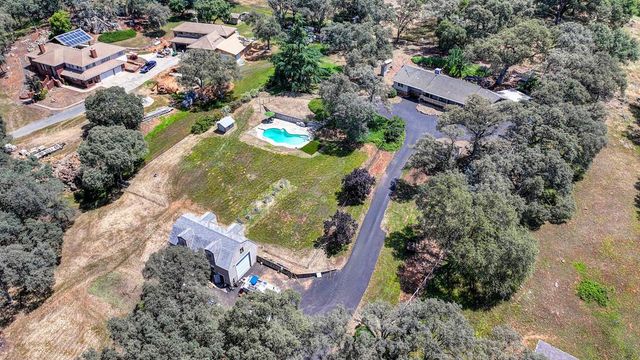 4956 Bell Rd, Auburn, CA 95602