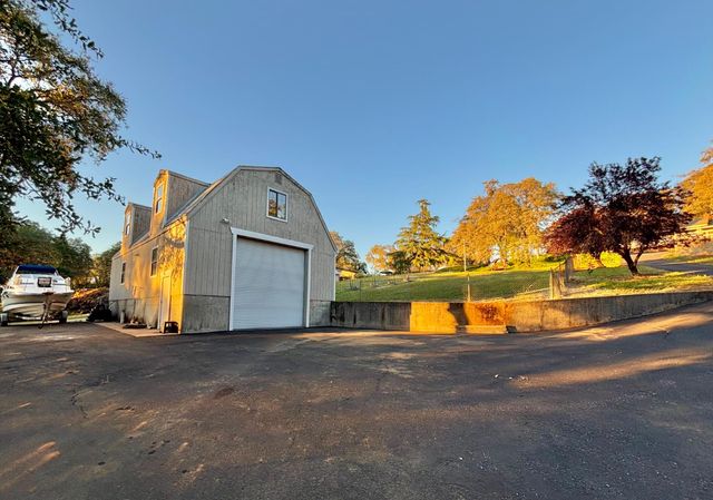 4956 Bell Rd, Auburn, CA 95602