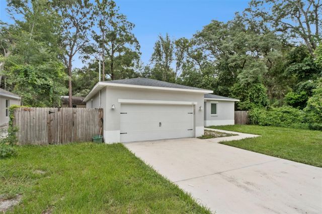 1221 3RD STREET, Orange City, FL 32763