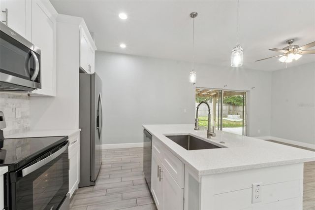 1221 3RD STREET, Orange City, FL 32763
