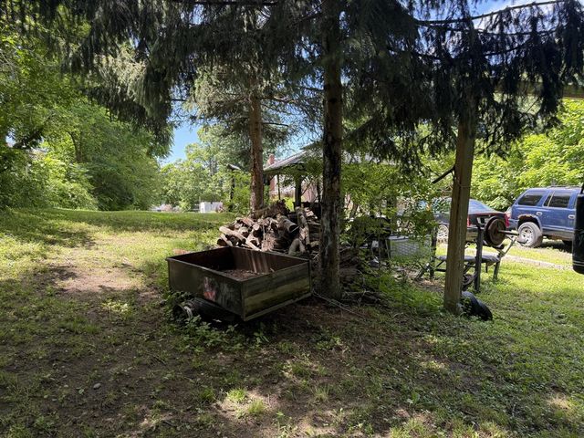 841 N Waterloo Avenue, Jackson, MI 49202