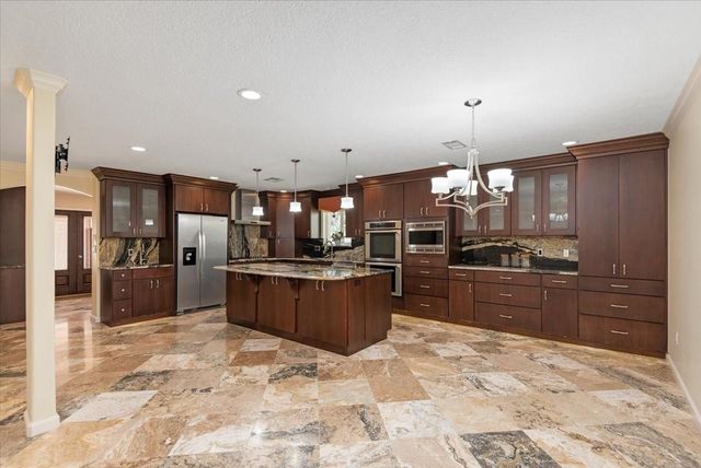 2214 Lakeville Drive, Kingwood, TX 77339