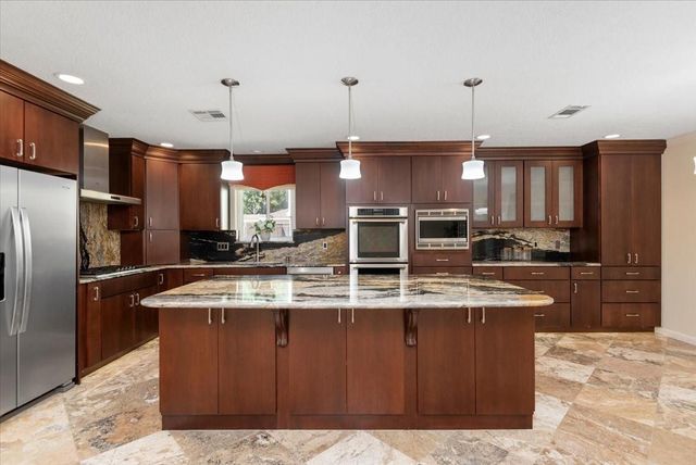2214 Lakeville Drive, Kingwood, TX 77339