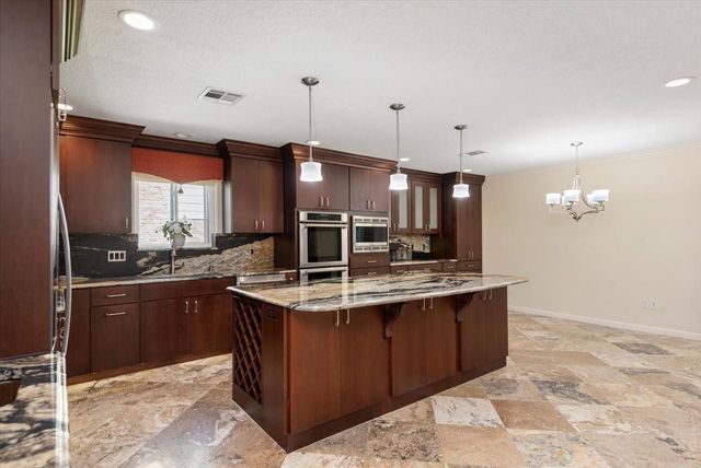 2214 Lakeville Drive, Kingwood, TX 77339