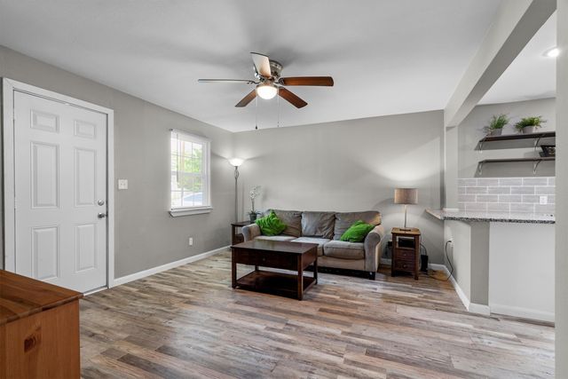 406 N Ruddell Street, Denton, TX 76209