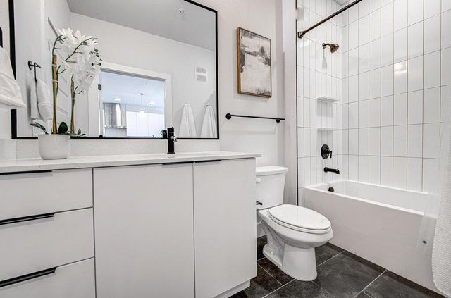 2220 Webberville RD 201, Austin, TX 78702