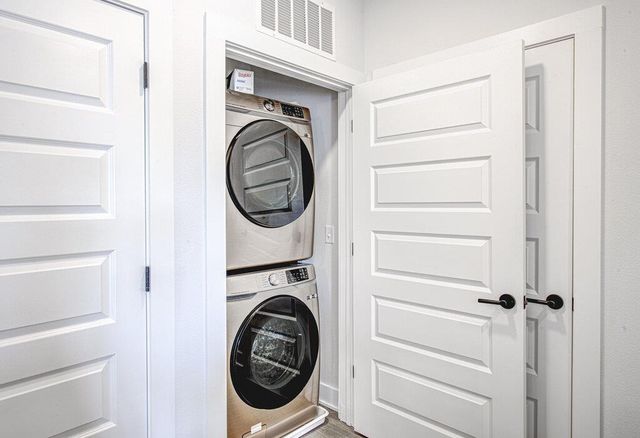 2220 Webberville RD 201, Austin, TX 78702