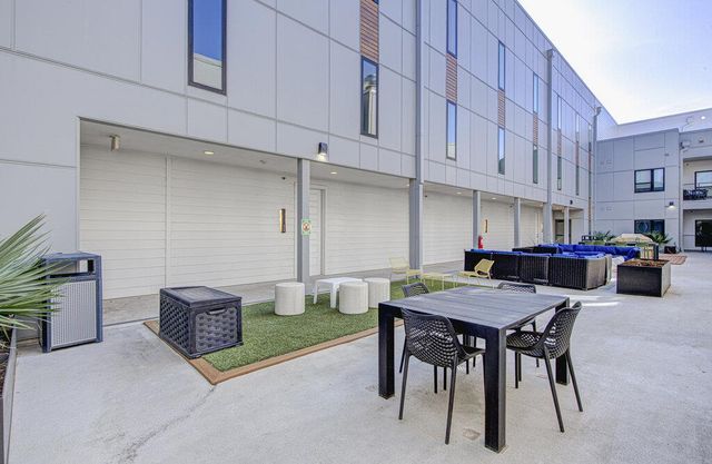 2220 Webberville RD 201, Austin, TX 78702