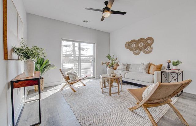 2220 Webberville RD 201, Austin, TX 78702