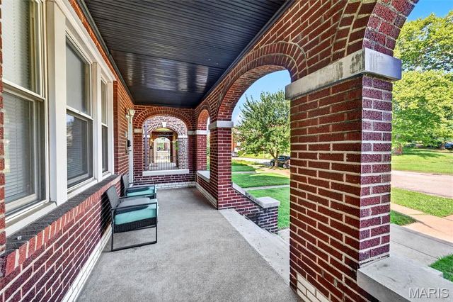 4200 Lawn Avenue, St Louis, MO 63109