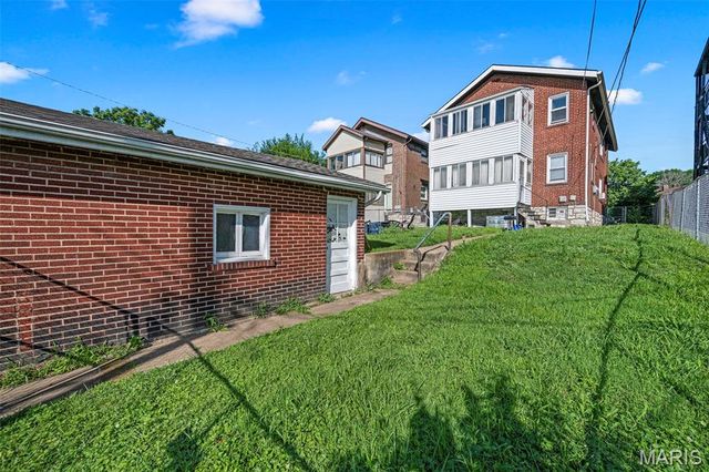 4200 Lawn Avenue, St Louis, MO 63109