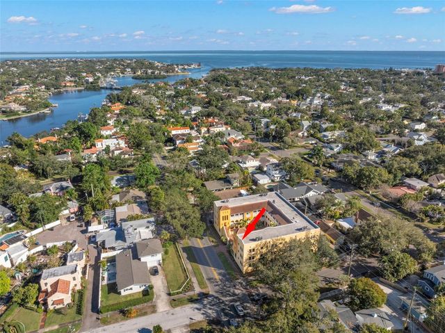 210 22ND AVENUE NE 15, St Petersburg, FL 33704