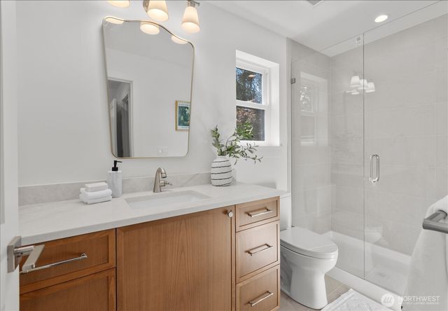 313 SE Andrews Street, Issaquah, WA 98027