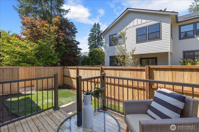 313 SE Andrews Street, Issaquah, WA 98027