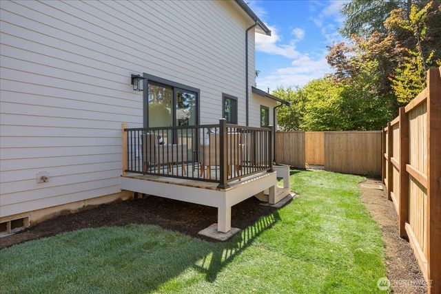 313 SE Andrews Street, Issaquah, WA 98027