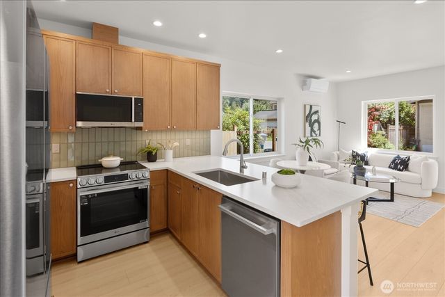 313 SE Andrews Street, Issaquah, WA 98027