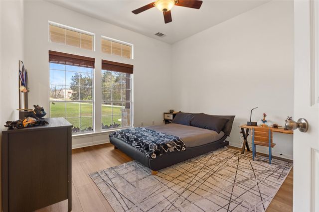 142 Carriage CT, Bastrop, TX 78602