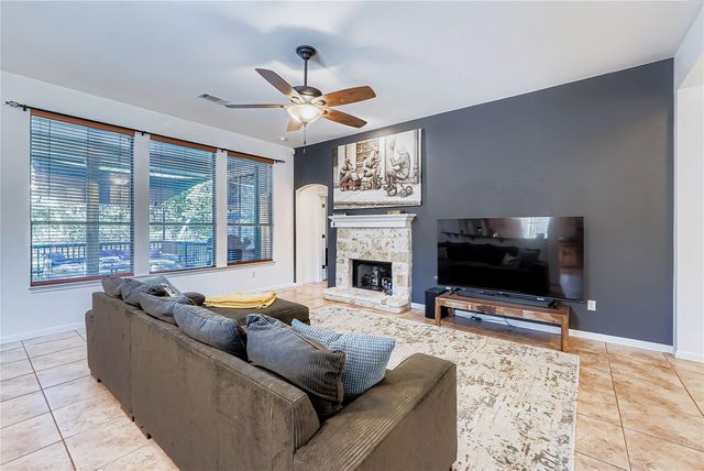 142 Carriage CT, Bastrop, TX 78602