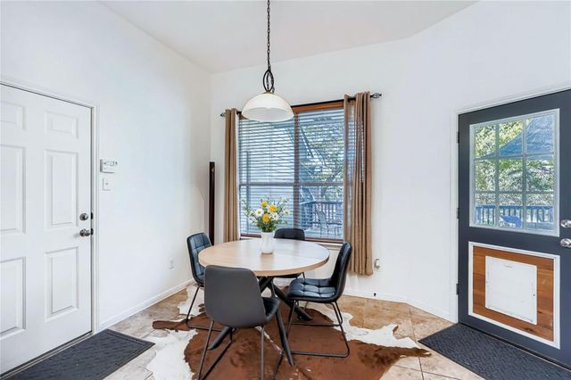 142 Carriage CT, Bastrop, TX 78602