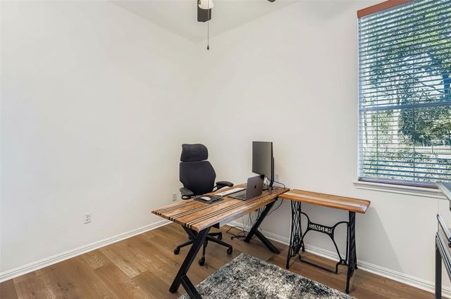 142 Carriage CT, Bastrop, TX 78602