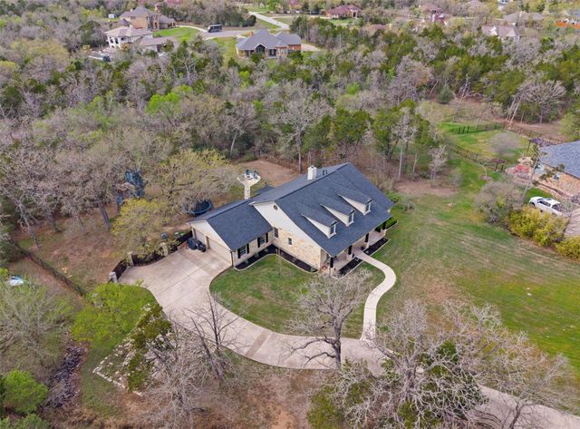 142 Carriage CT, Bastrop, TX 78602