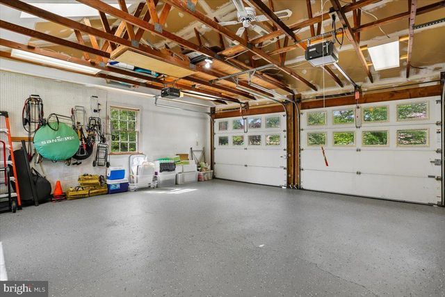 8200 W GAINSBOROUGH CT, Potomac, MD 20854