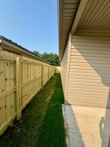 3079 S Saline Aly, Fayetteville, AR 72701