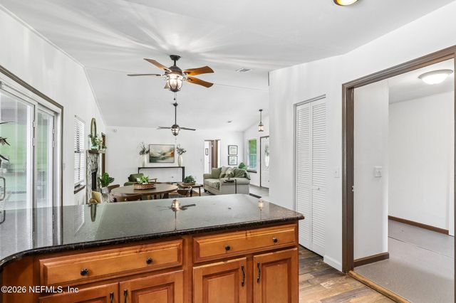 1864 SHERWOOD Drive, Middleburg, FL 32068