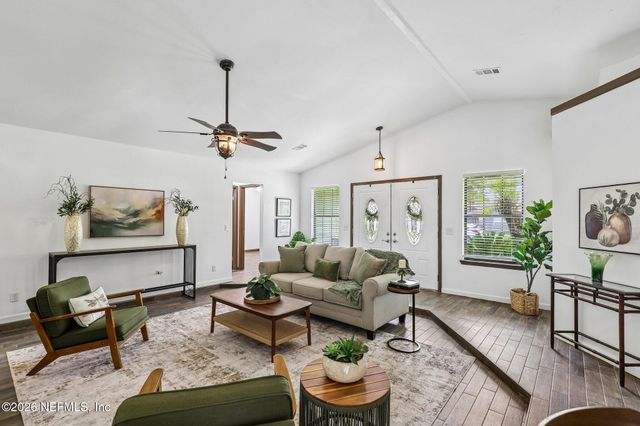 1864 SHERWOOD Drive, Middleburg, FL 32068