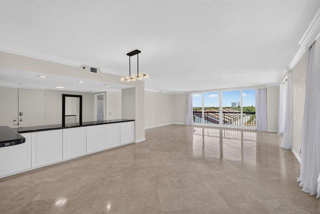 4000 N Ocean Drive 403, Riviera Beach, FL 33404