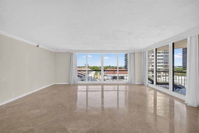 4000 N Ocean Drive 403, Riviera Beach, FL 33404
