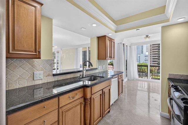 4000 N Ocean Drive 403, Riviera Beach, FL 33404