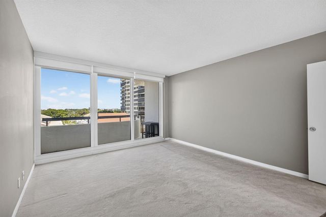 4000 N Ocean Drive 403, Riviera Beach, FL 33404