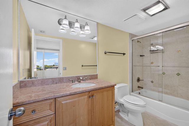 4000 N Ocean Drive 403, Riviera Beach, FL 33404
