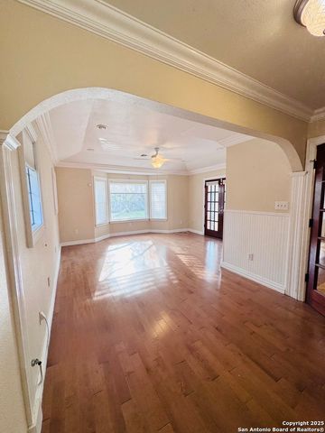 1705 Hickory, Floresville, TX 78114