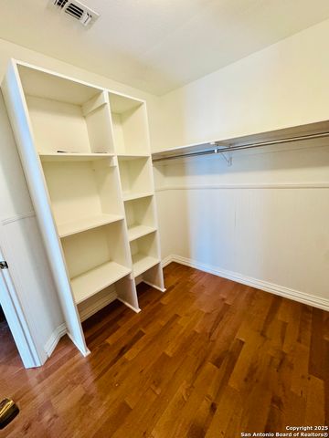 1705 Hickory, Floresville, TX 78114