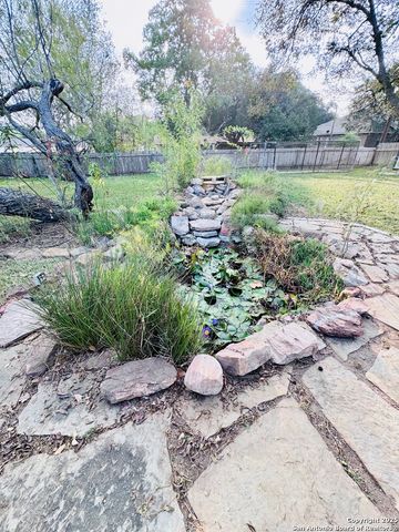 1705 Hickory, Floresville, TX 78114