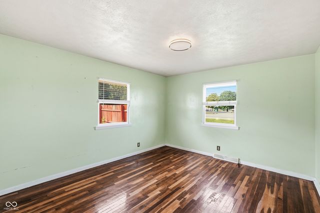 2915 N Mitthoefer Road, Indianapolis, IN 46229