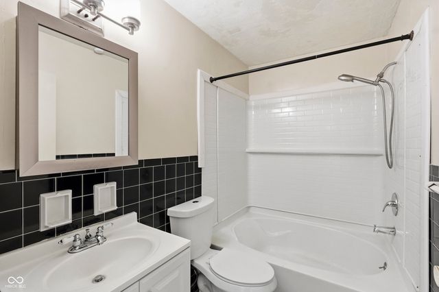2915 N Mitthoefer Road, Indianapolis, IN 46229