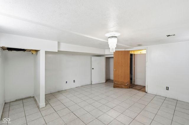 2915 N Mitthoefer Road, Indianapolis, IN 46229
