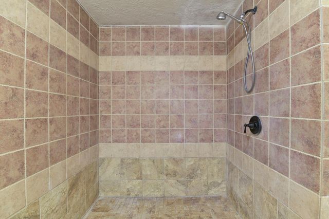 2730 Blue Glen Lane, Houston, TX 77073