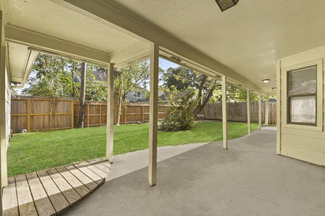 2730 Blue Glen Lane, Houston, TX 77073