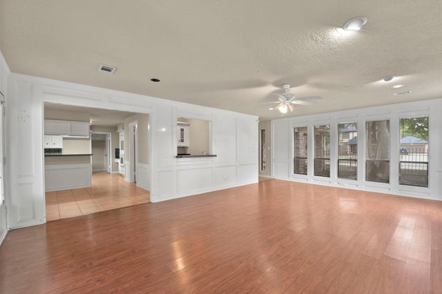 2730 Blue Glen Lane, Houston, TX 77073