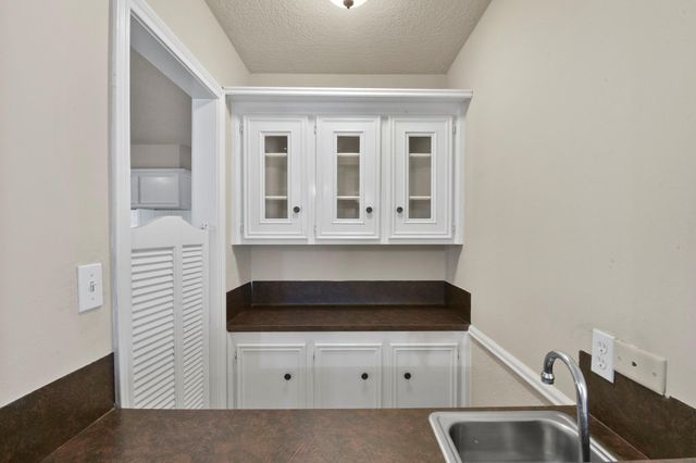 2730 Blue Glen Lane, Houston, TX 77073